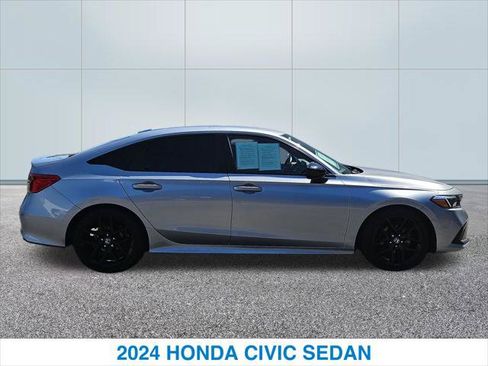 Used 2024 Honda Civic Sport image 6