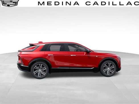 New 2026 Cadillac Lyriq Luxury w/ LPO, Floor Liner Package AWD/4WD image 5