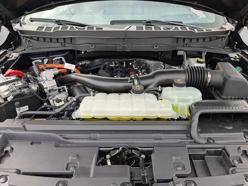 Used 2025 Ford F150 Platinum w/ Equipment Group 702A High image 21