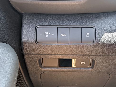 Used 2021 Hyundai Santa Fe SE FWD image 24