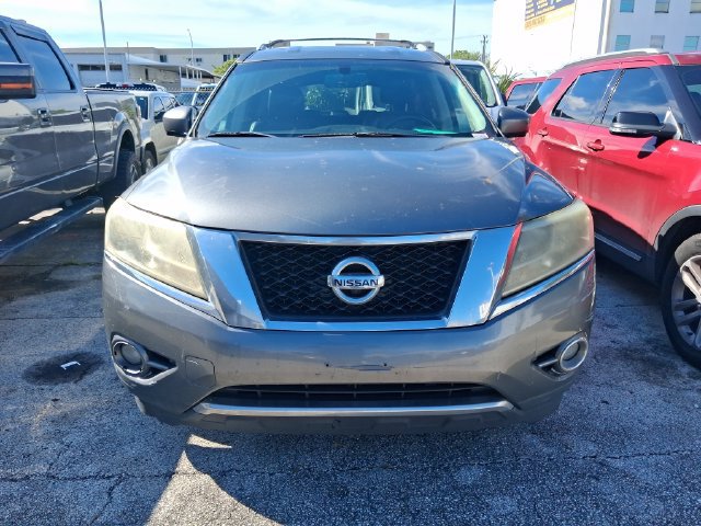 Used 2015 Nissan Pathfinder SL w/ SL Tech Package FWD image 3