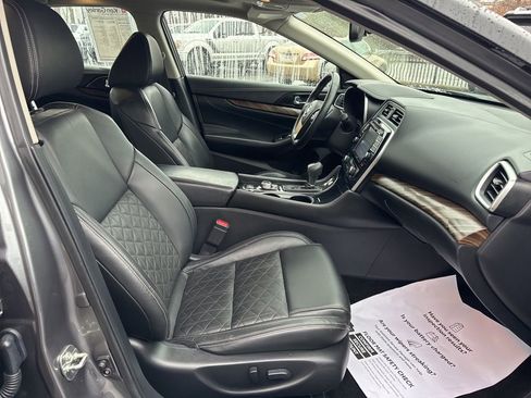 Used 2018 Nissan Maxima Platinum image 24