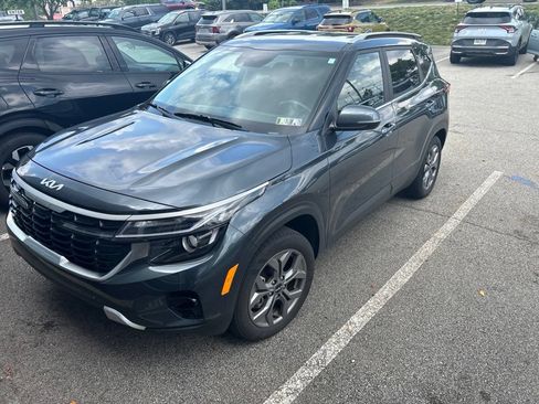 Certified 2024 Kia Seltos S AWD/4WD image 3