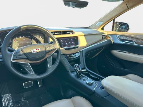 Used 2024 Cadillac XT5 Premium Luxury w/ Platinum Package image 16