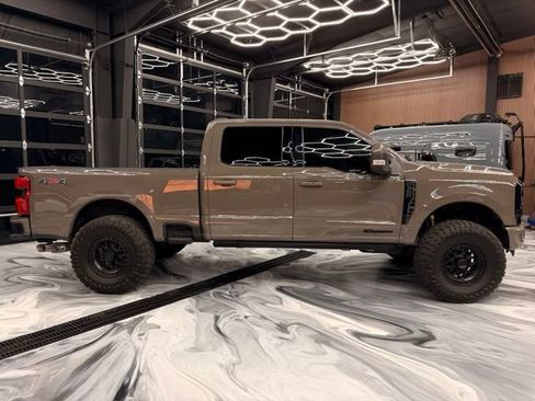 Used 2026 Ford F350 Platinum w/ Platinum Plus Package AWD/4WD image 2