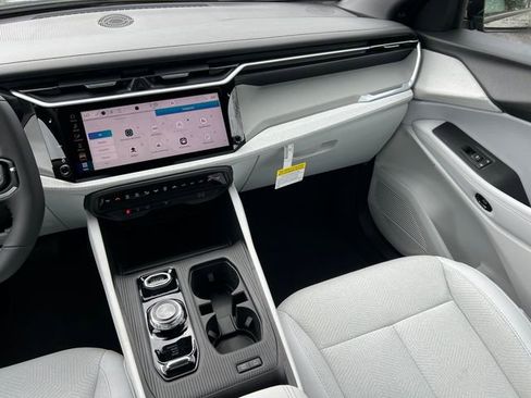 New 2026 Jeep Cherokee Laredo AWD/4WD image 30