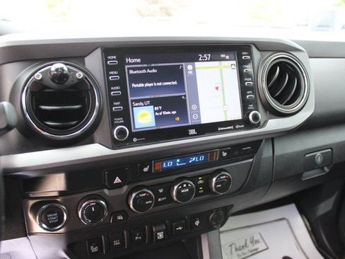 Used 2020 Toyota Tacoma TRD Pro AWD/4WD image 9