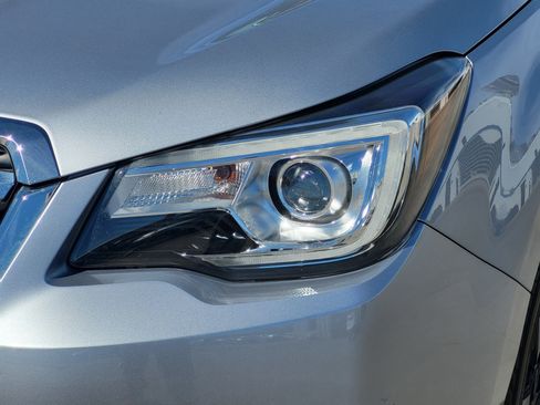 Used 2017 Subaru Forester 2.5i Limited image 8