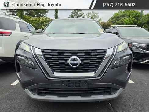 Used 2023 Nissan Rogue S FWD image 2