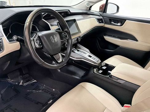Used 2018 Honda Clarity Touring image 12