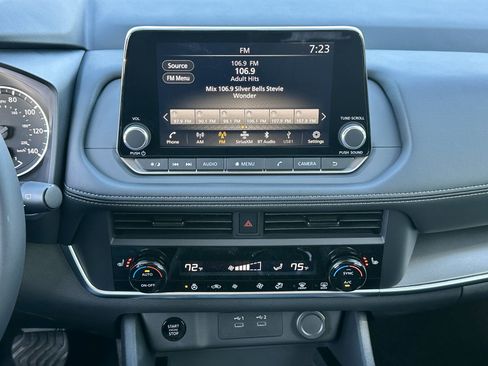 New 2026 Nissan Rogue SV image 18