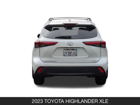 Used 2023 Toyota Highlander XLE FWD image 8