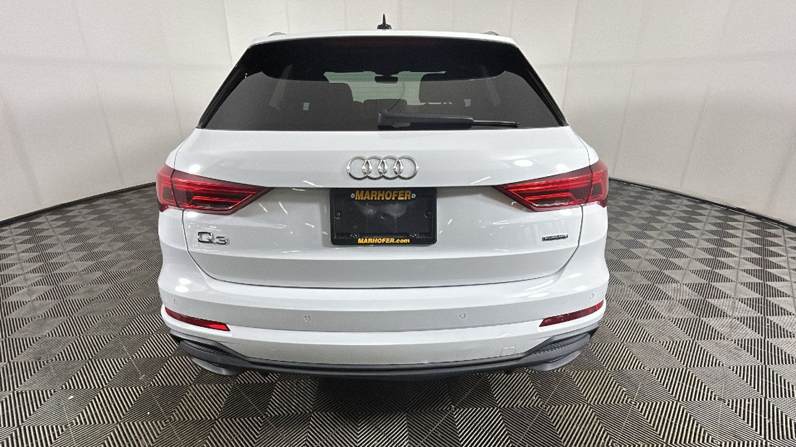 Used 2025 Audi Q3 2.0T Premium AWD/4WD image 3