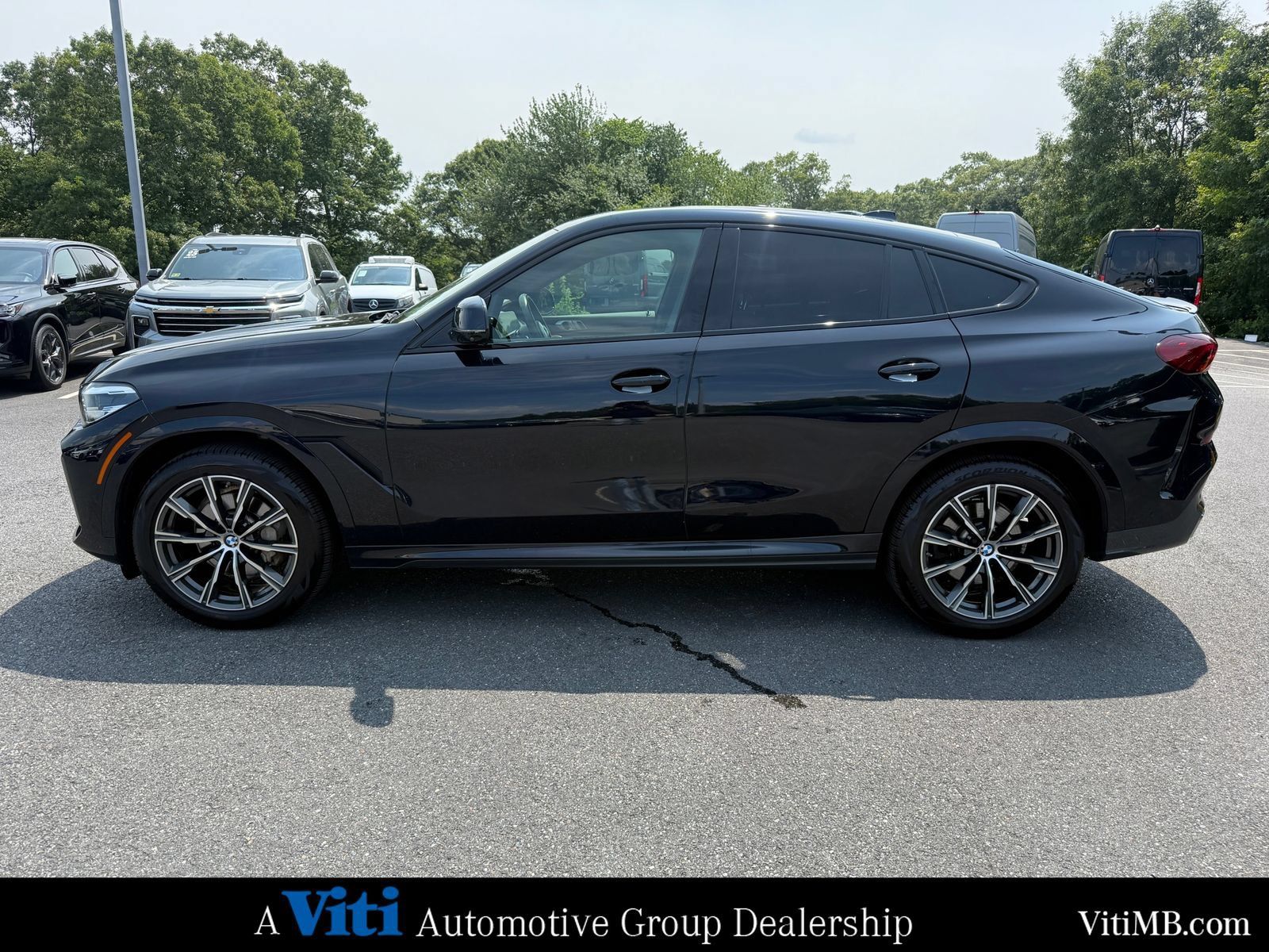 Used 2021 BMW X6 xDrive40i w/ M Sport Package AWD/4WD image 5