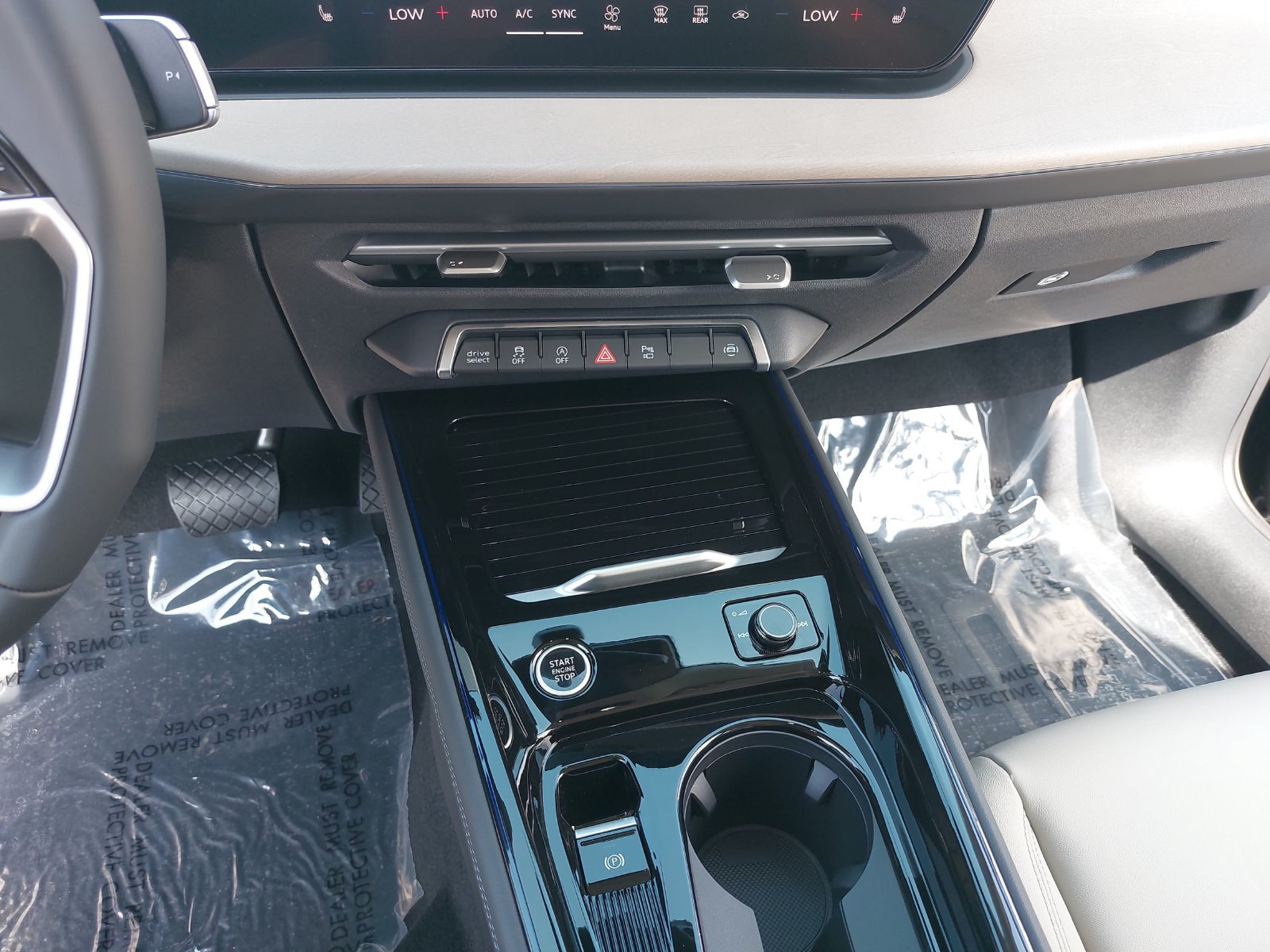 New 2026 Audi Q3 quattro 2.0T AWD/4WD image 22