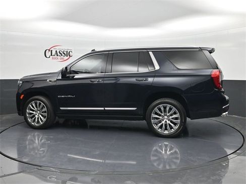 Used 2023 GMC Yukon Denali image 2