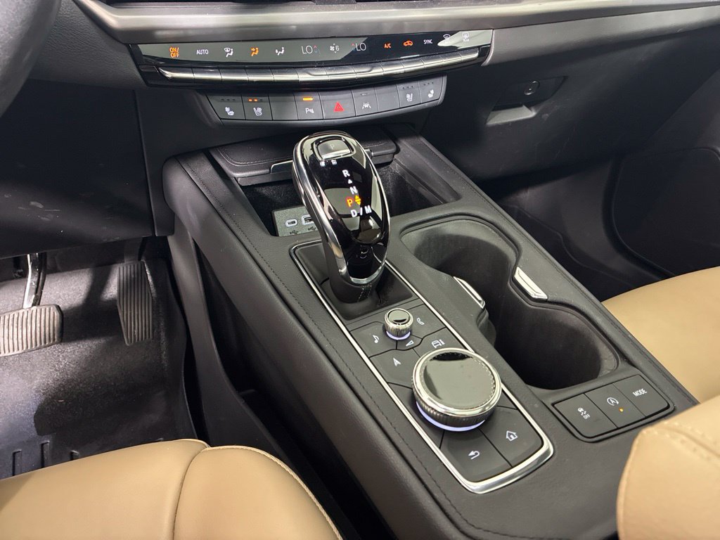 Used 2024 Cadillac XT4 Premium Luxury FWD image 13