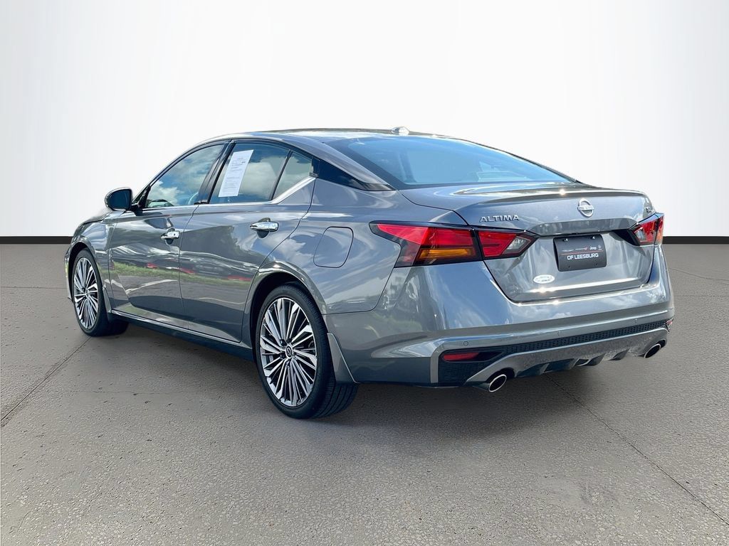 Used 2024 Nissan Altima 2.5 SL FWD image 5