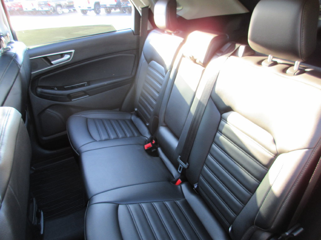 Used 2019 Ford Edge SEL w/ Equipment Group 201A AWD/4WD image 21