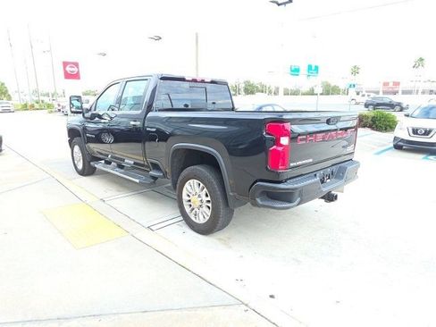Used 2023 Chevrolet Silverado 2500 High Country w/ Z71 Off-Road Package image 6