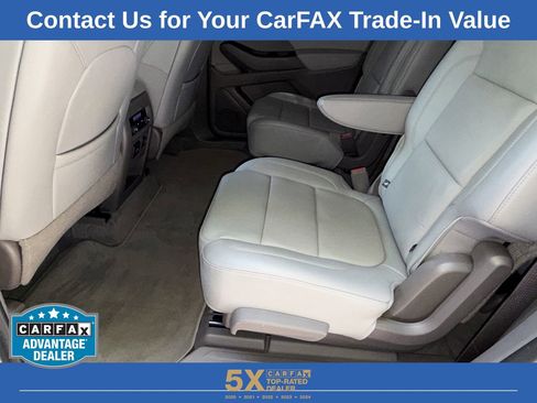 Used 2020 Chevrolet Traverse LT w/ LT Premium Package FWD image 32