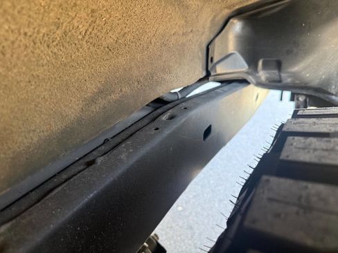 Used 2001 Lexus LX 470 4WD image 77