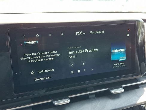 Used 2024 Kia Carnival EX FWD image 17