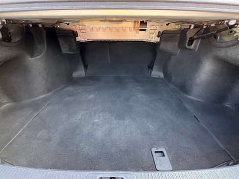 Used 2022 Toyota Camry SE FWD image 30