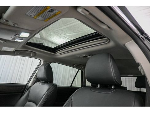 Used 2019 Subaru Outback 2.5i Limited AWD/4WD image 13