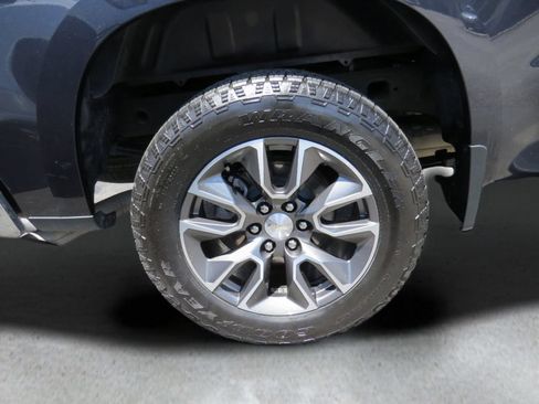 Certified 2022 Chevrolet Silverado 1500 LT AWD/4WD image 13