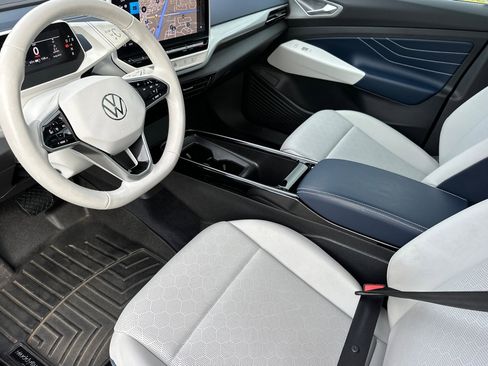 Used 2023 Volkswagen ID.4 Pro S image 9