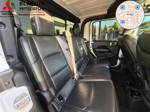 Used 2022 Jeep Gladiator Rubicon w/ Trailer Tow Package AWD/4WD image 38