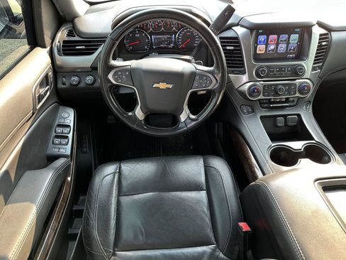 Used 2019 Chevrolet Tahoe LT AWD/4WD image 12