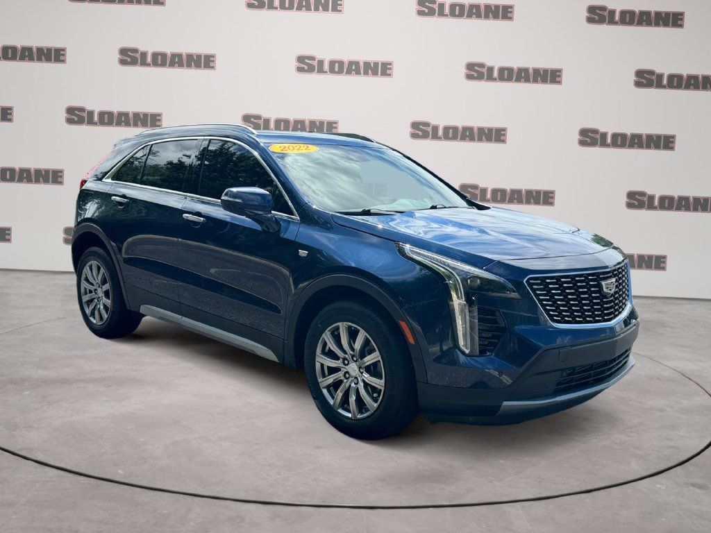 Used 2022 Cadillac XT4 Premium Luxury w/ Enhanced Visibility Package AWD/4WD image 7