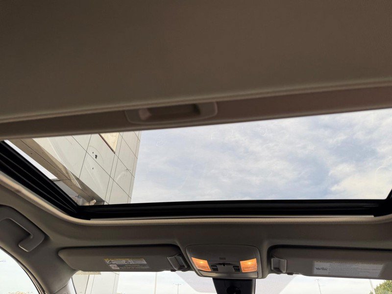 Used 2018 Toyota RAV4 XLE AWD/4WD image 15