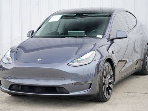 Used 2022 Tesla Model Y Performance image 46