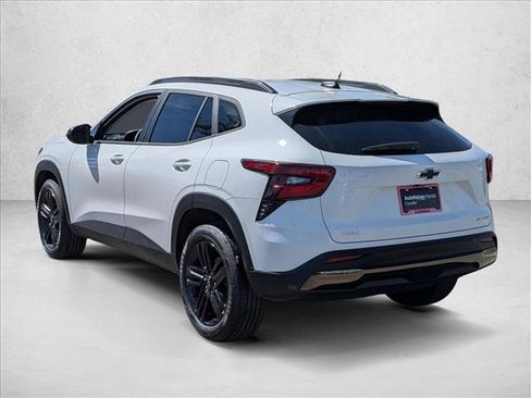 Used 2025 Chevrolet Trax ACTIV w/ Driver Confidence Package image 7