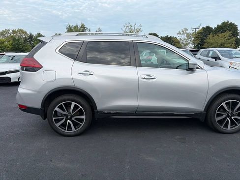 Used 2019 Nissan Rogue SL w/ Premium Package AWD/4WD image 6