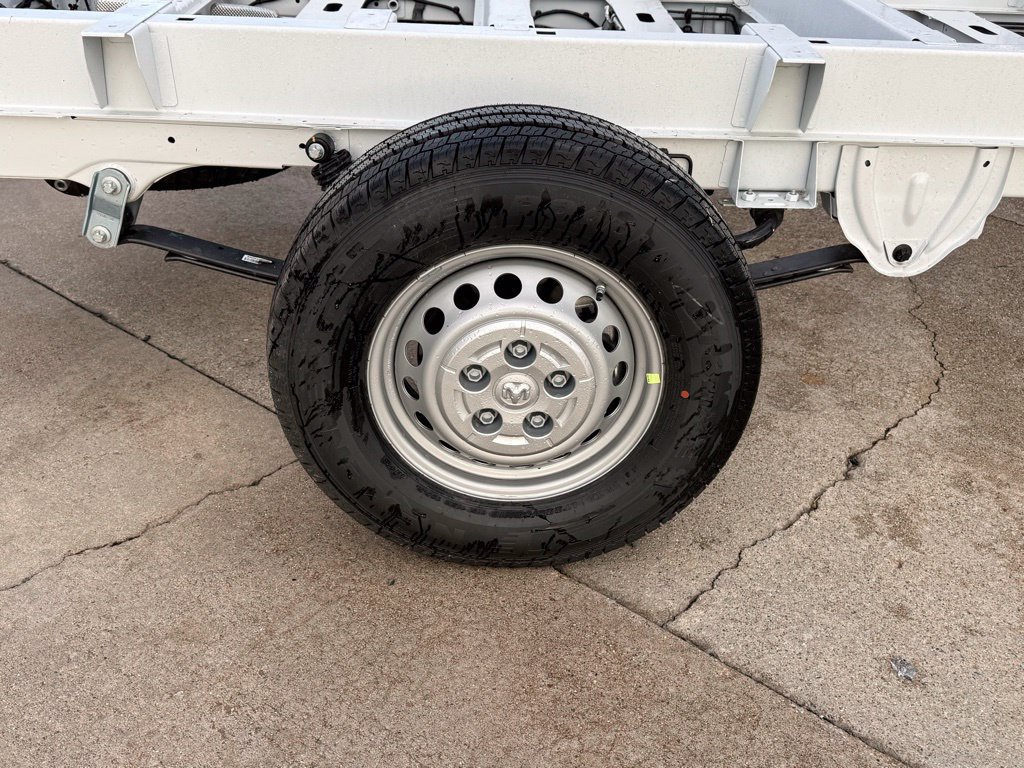 New 2026 RAM ProMaster 3500 w/ Convenience Group FWD image 12