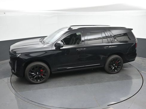 Used 2022 Cadillac Escalade Sport w/ Touring Package AWD/4WD image 38