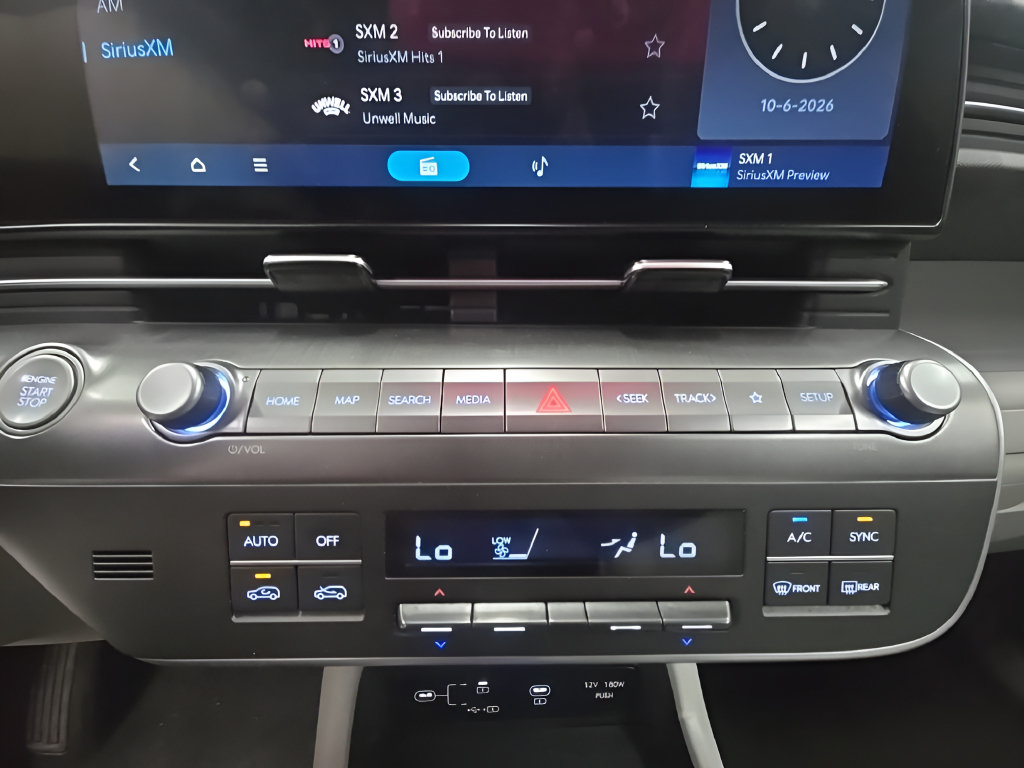 Certified 2025 Hyundai Kona SEL FWD image 34