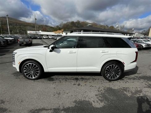 New 2026 Hyundai Palisade Calligraphy image 2