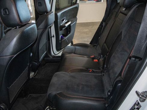 Used 2022 Mercedes-Benz GLB 250 image 15