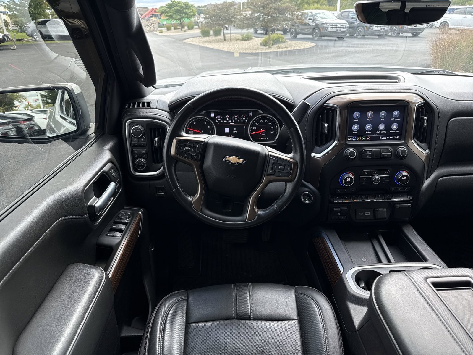 Used 2021 Chevrolet Silverado 1500 High Country w/ Technology Package AWD/4WD image 16