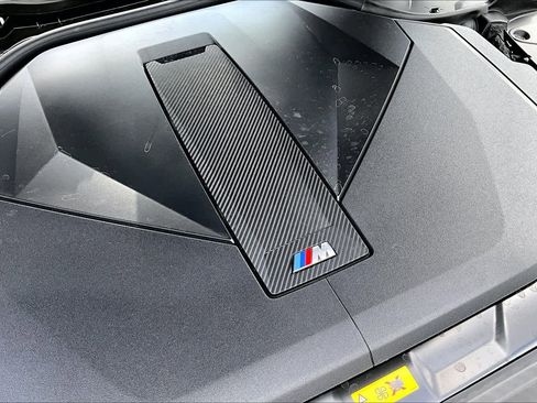 Certified 2025 BMW i5 M60 w/ Executive Package image 35