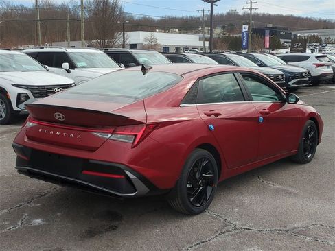 New 2026 Hyundai Elantra SEL Sport image 3