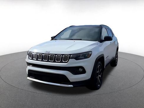 Used 2025 Jeep Compass Limited AWD/4WD image 7