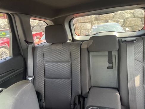 Used 2019 Jeep Grand Cherokee Laredo AWD/4WD image 14