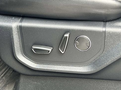 Used 2019 Ford F250 Lariat w/ Lariat Ultimate Package image 11