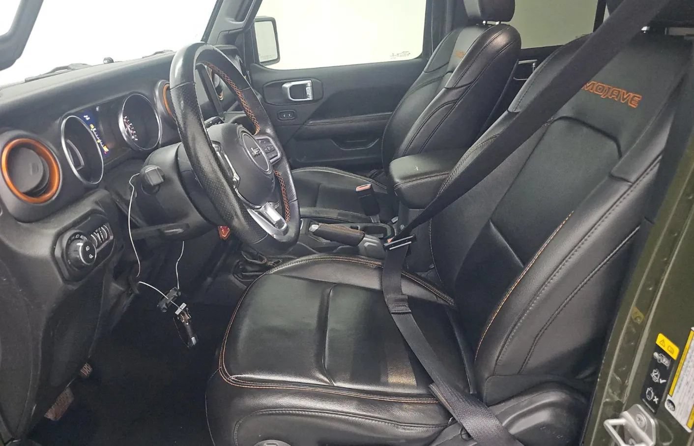 Used 2022 Jeep Gladiator Mojave w/ Cold Weather Group AWD/4WD image 47